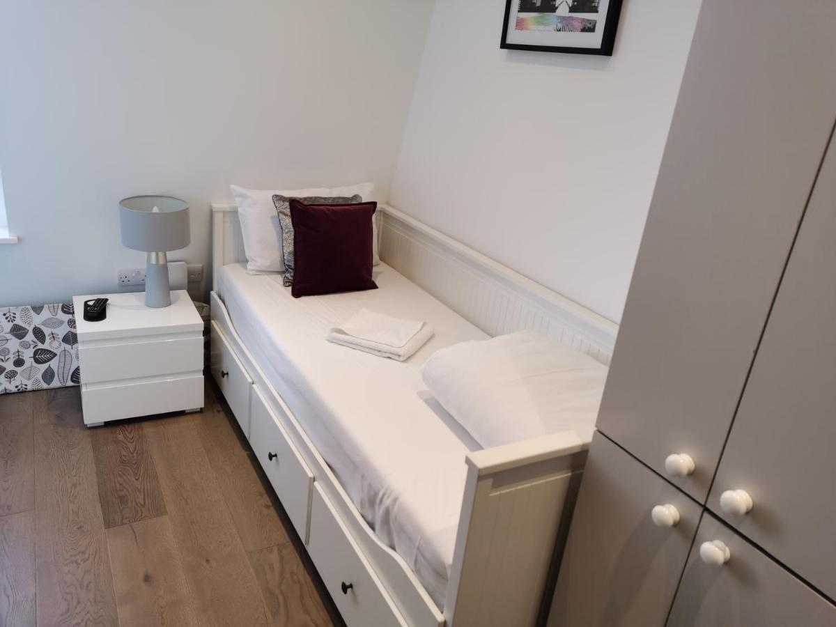 City Prime Apartments ロンドン エクステリア 写真 A single bed